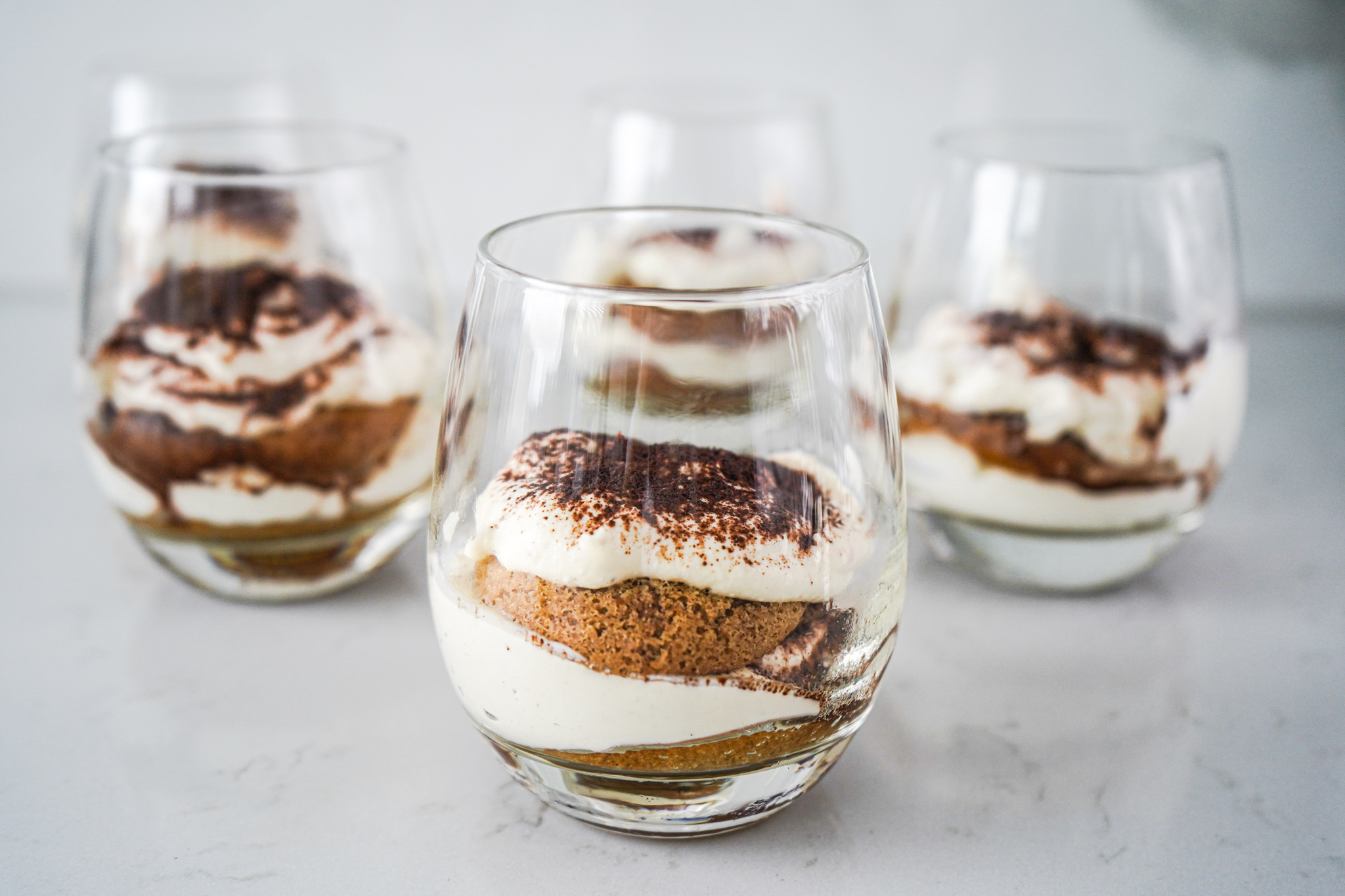 Domowe fit tiramisu bez glutenu. Dietetyk Karina Słota